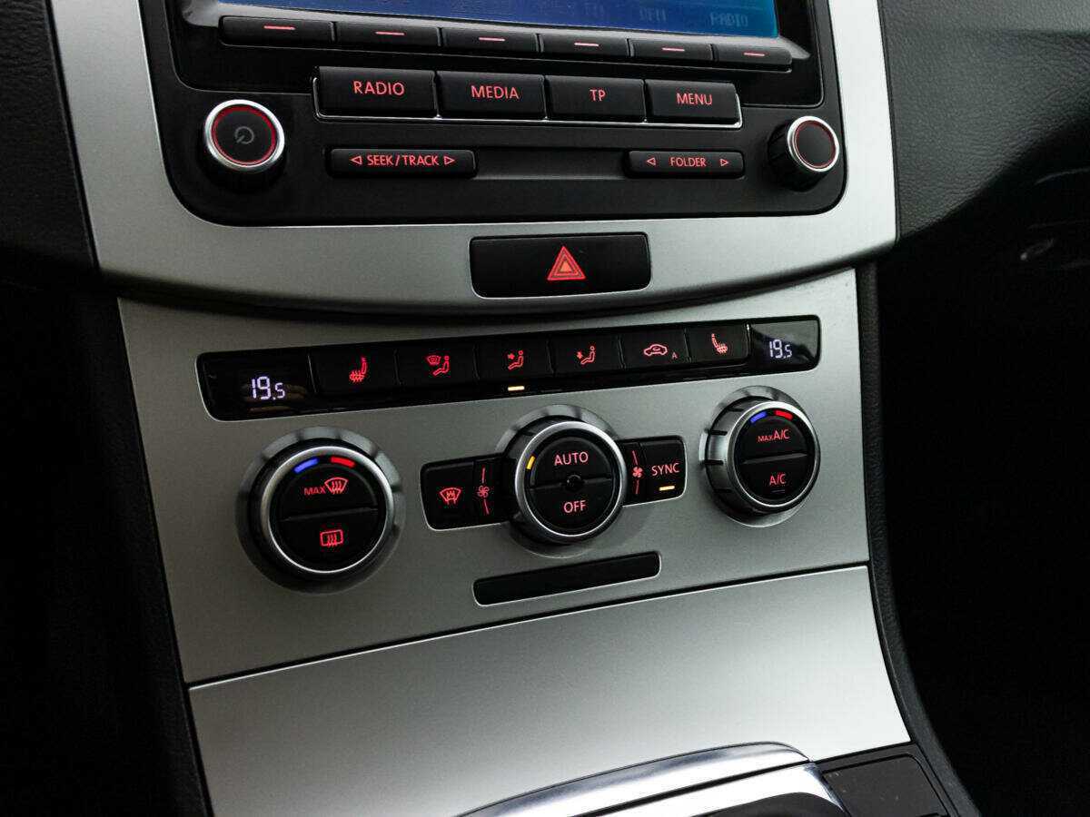 Фольксваген Пассат б/у, 2013, Механическая. Фото: #15