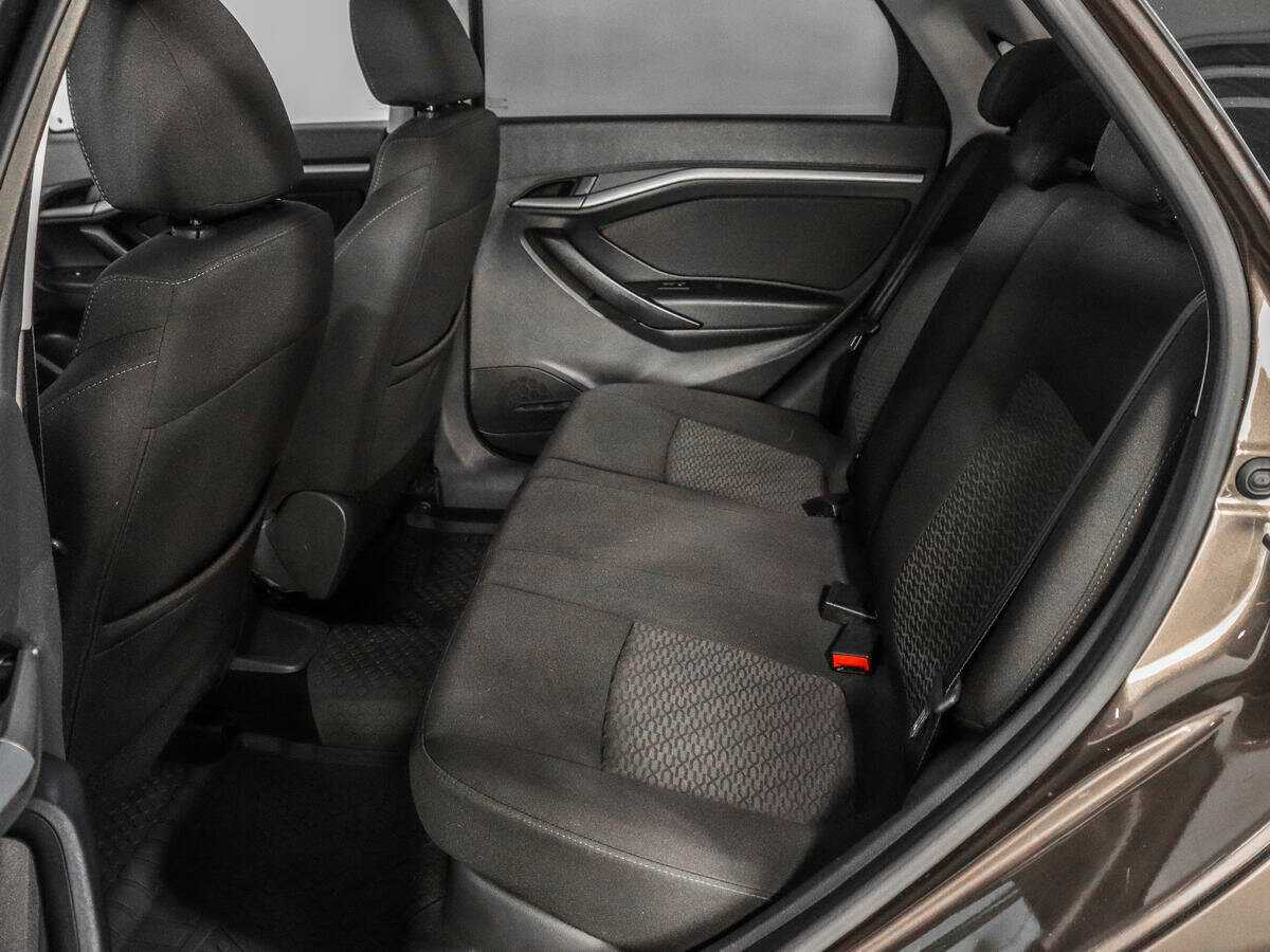 Лада (ВАЗ) Веста б/у, 2017, Механическая. Фото: #9