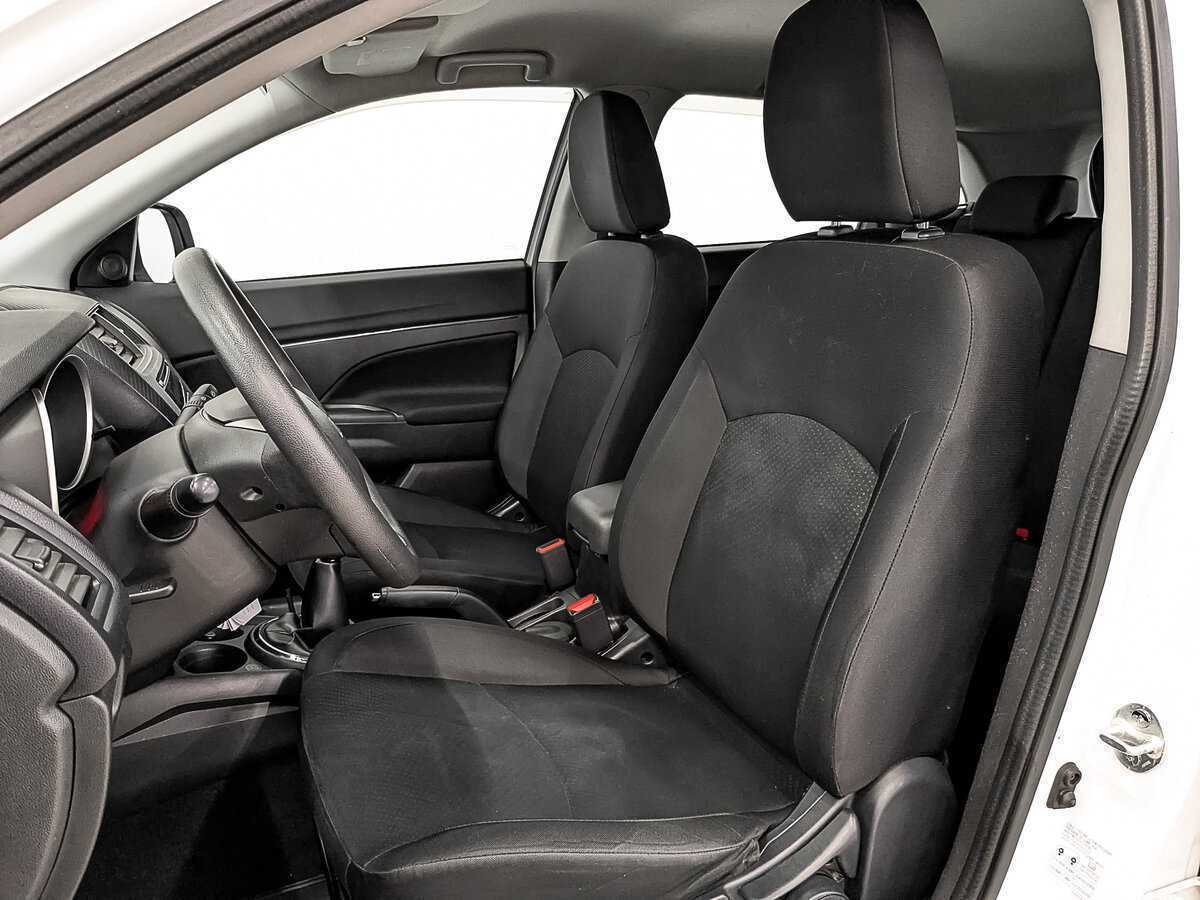 Митсубиши АС-Икс б/у, 2014, Механическая. Фото: #19