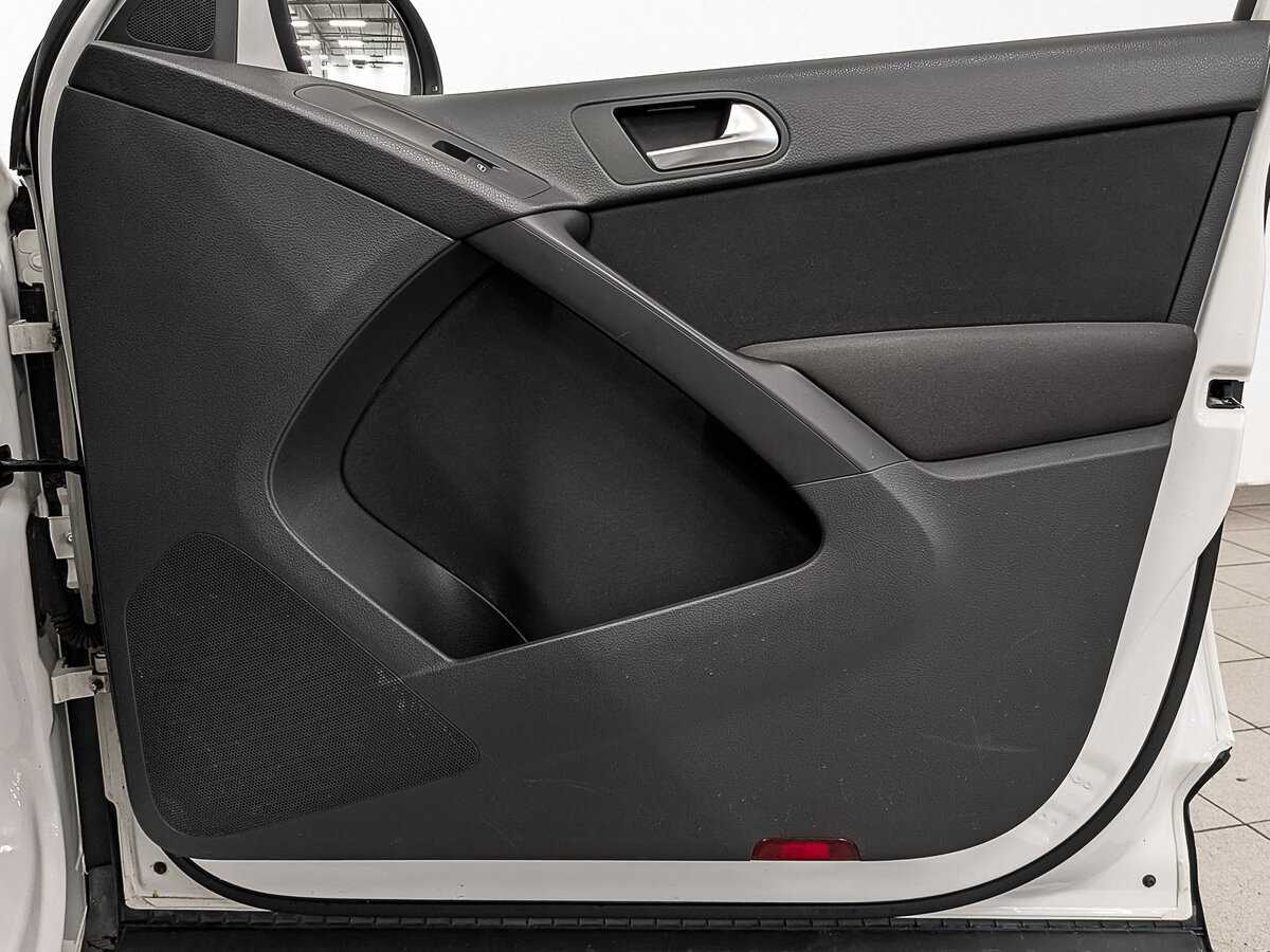 Фольксваген Тигуан б/у, 2013, Автоматическая. Фото: #22