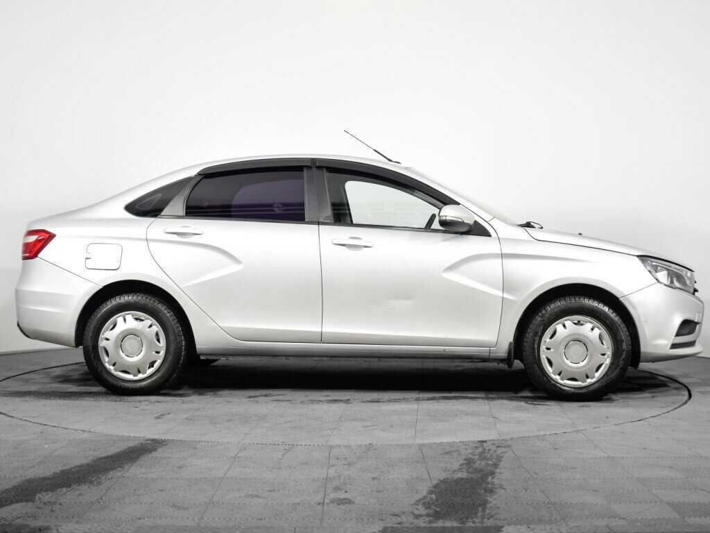 Лада (ВАЗ) Веста б/у, 2017, Механическая. Фото: #3