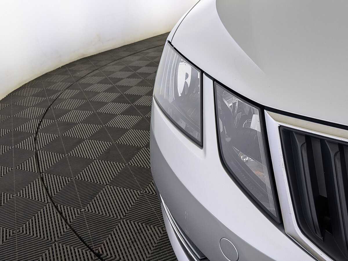 Шкода Октавия б/у, 2018, Роботизированная. Фото: #10