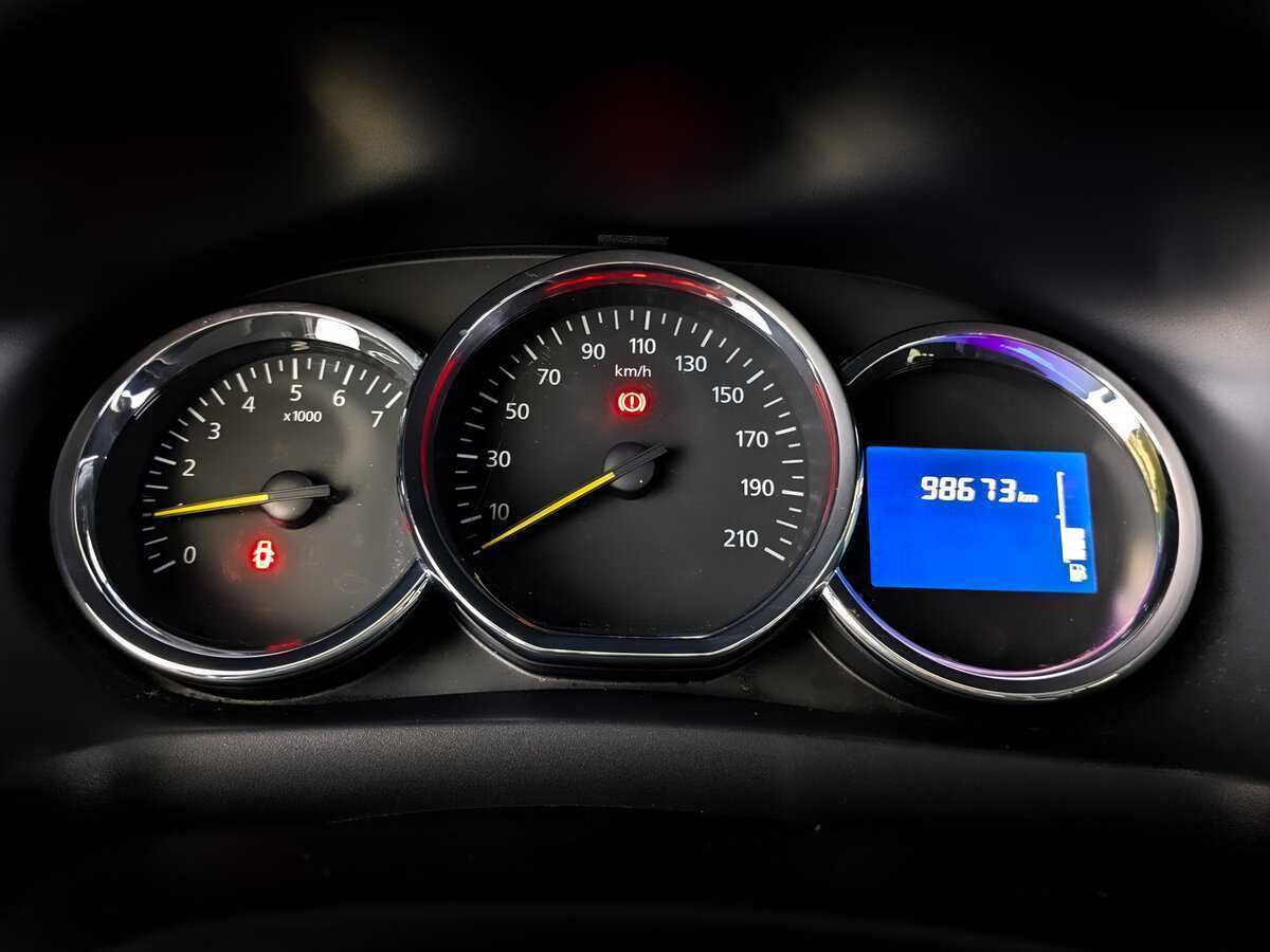 Рено Сандеро б/у, 2018, Механическая. Фото: #12