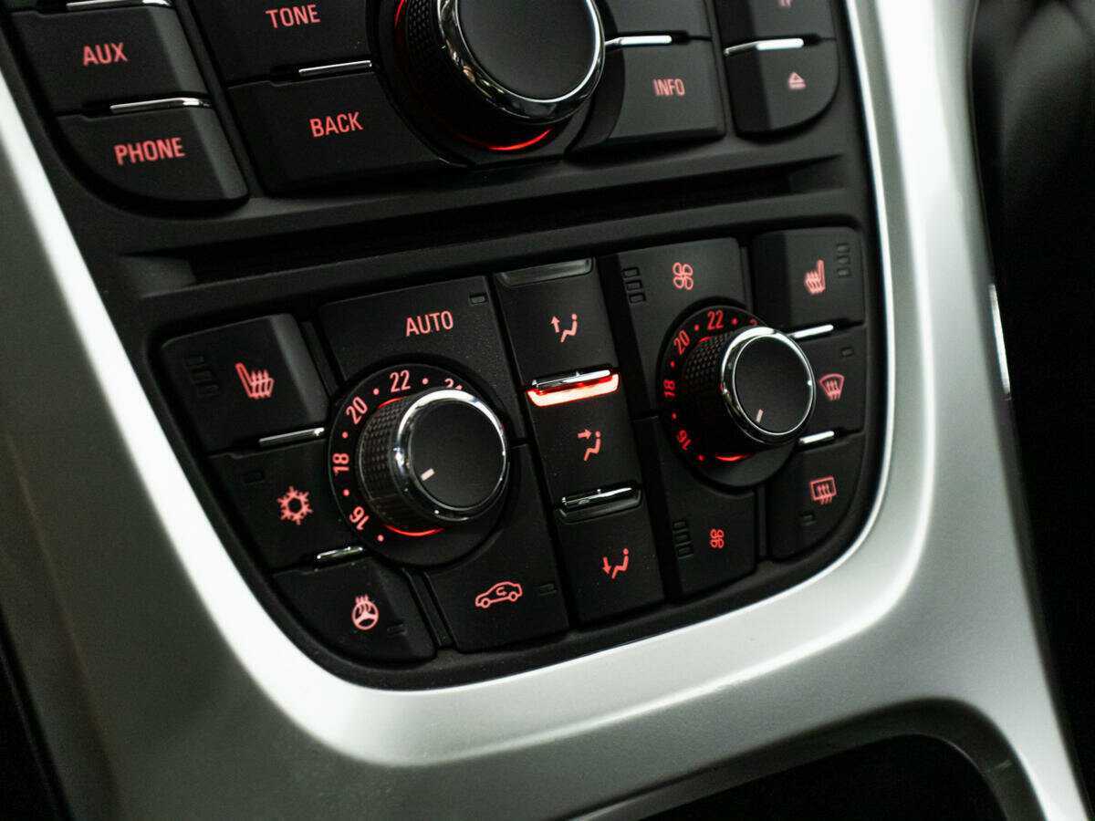 Опель Астра б/у, 2013, Автоматическая. Фото: #15