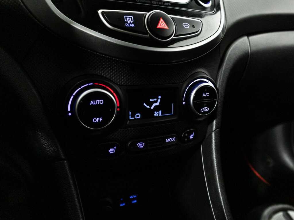 Хендай Солярис б/у, 2015, Автоматическая. Фото: #15