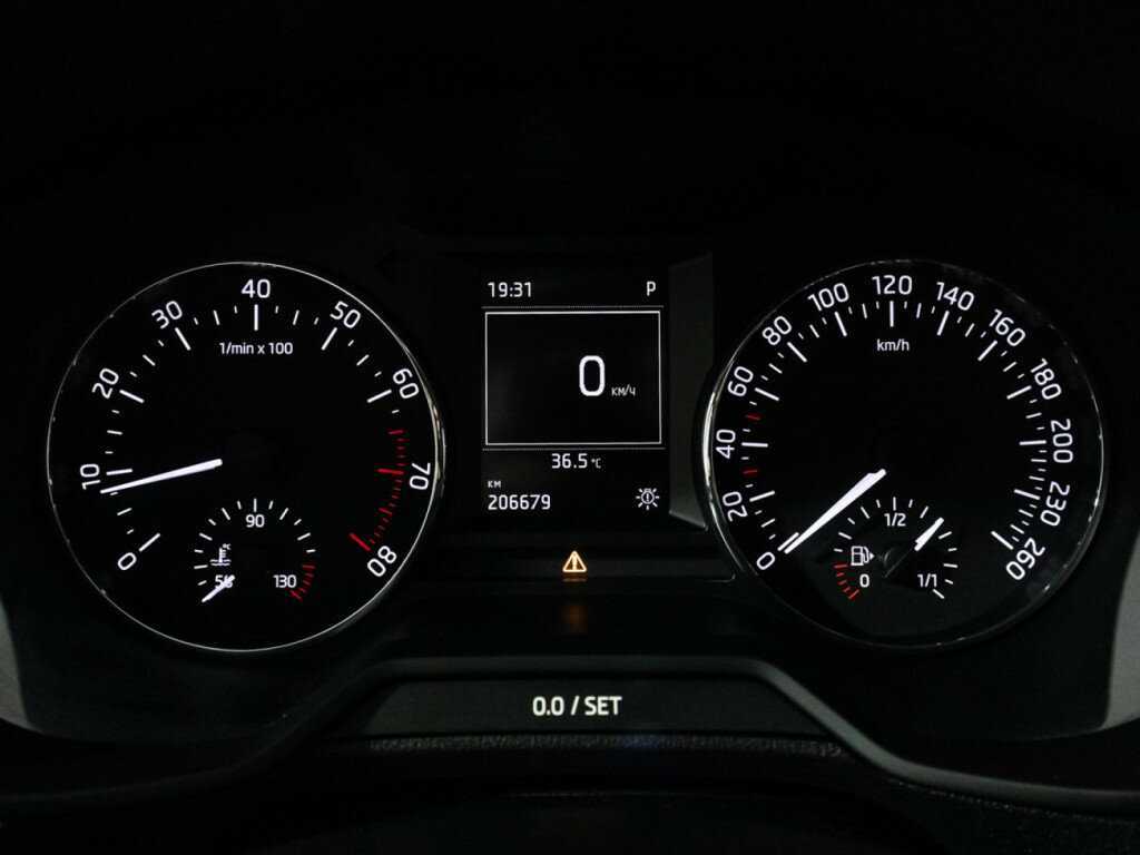 Шкода Октавия б/у, 2014, Роботизированная. Фото: #11