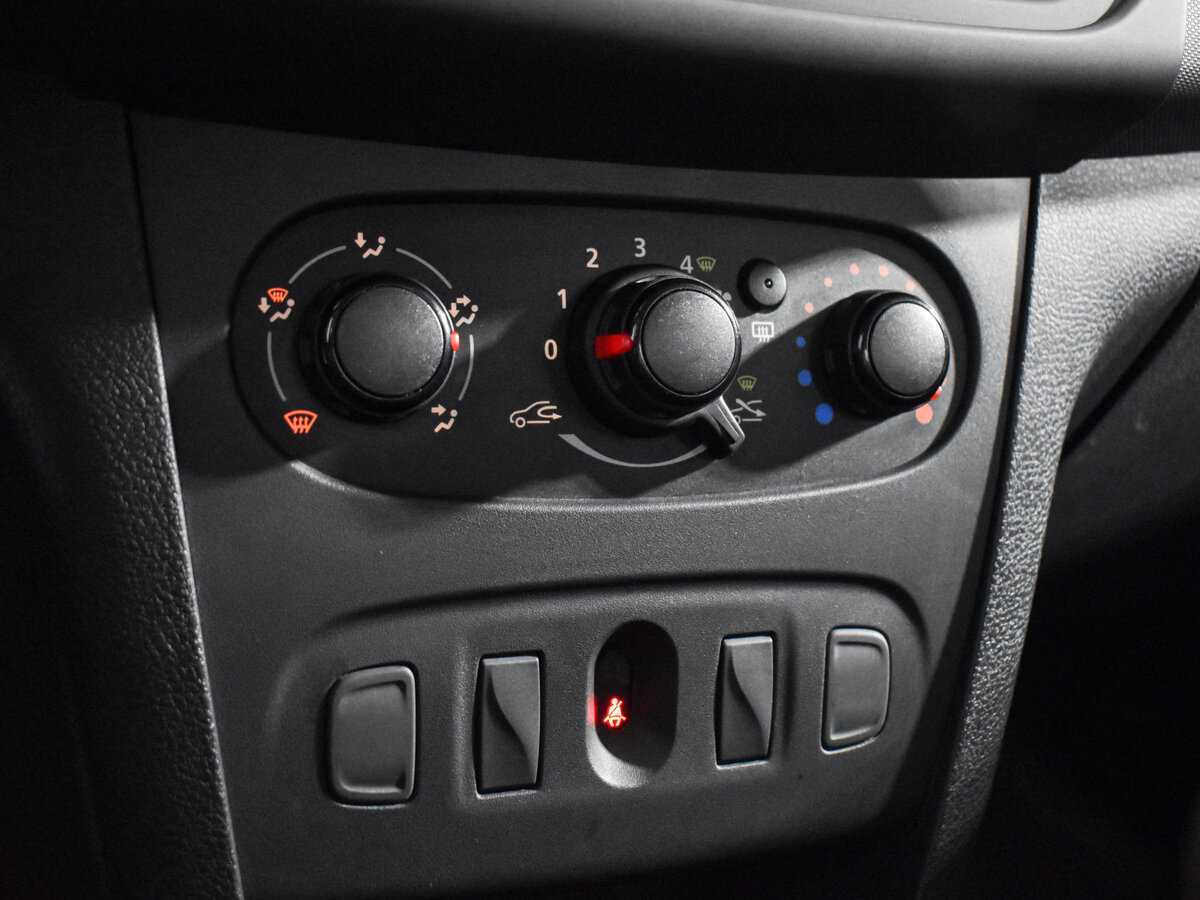 Рено Логан б/у, 2020, Механическая. Фото: #14