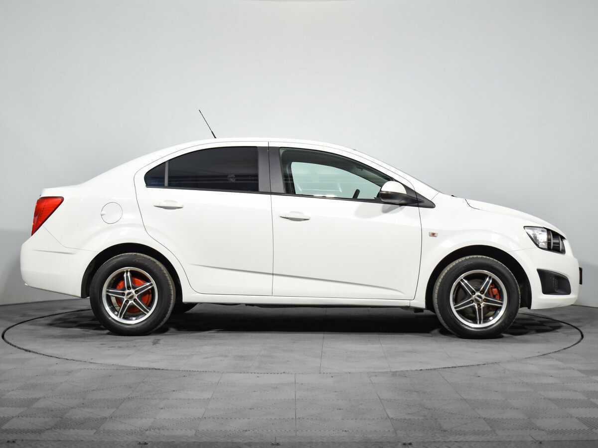 Шевроле Авео б/у, 2014, Механическая. Фото: #3