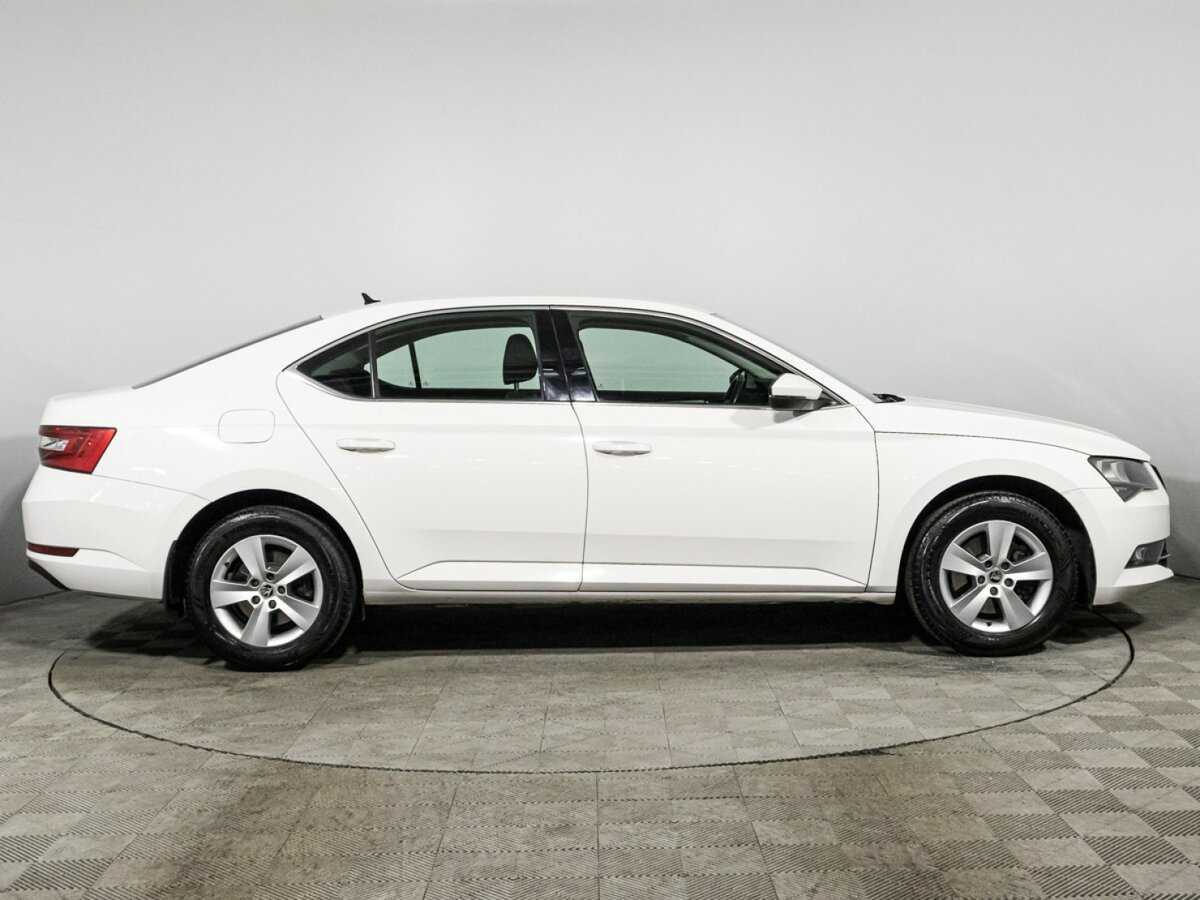 Шкода Суперб б/у, 2016, Роботизированная. Фото: #3