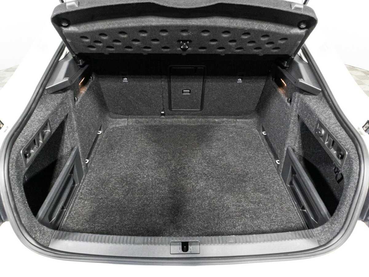 Шкода Суперб б/у, 2016, Роботизированная. Фото: #14