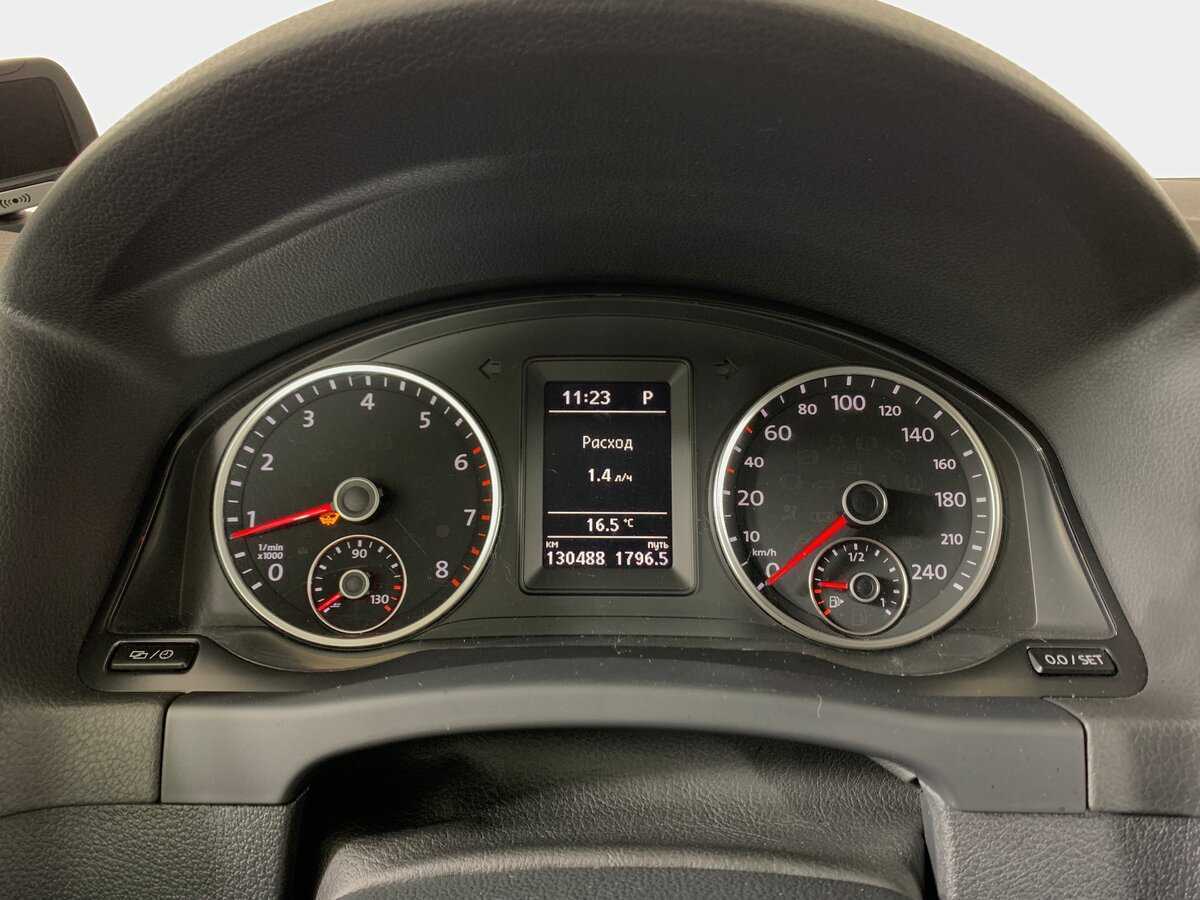 Фольксваген Тигуан б/у, 2015, Автоматическая. Фото: #14