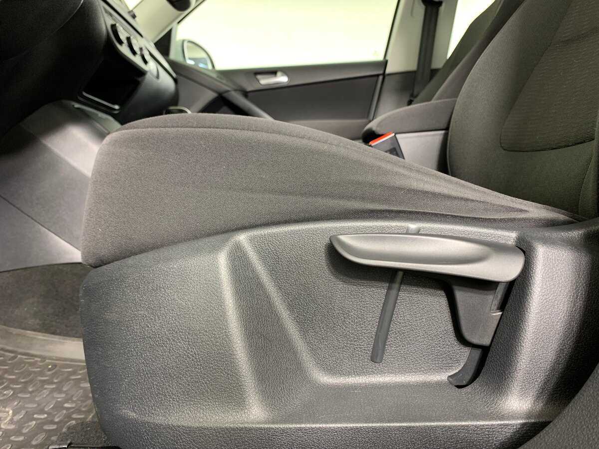 Фольксваген Тигуан б/у, 2015, Автоматическая. Фото: #16