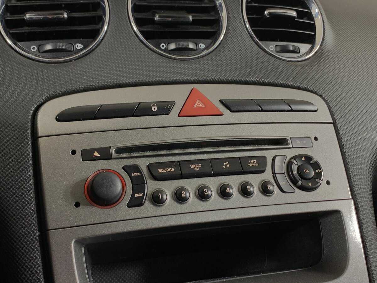 Пежо 308 б/у, 2012, Автоматическая. Фото: #15