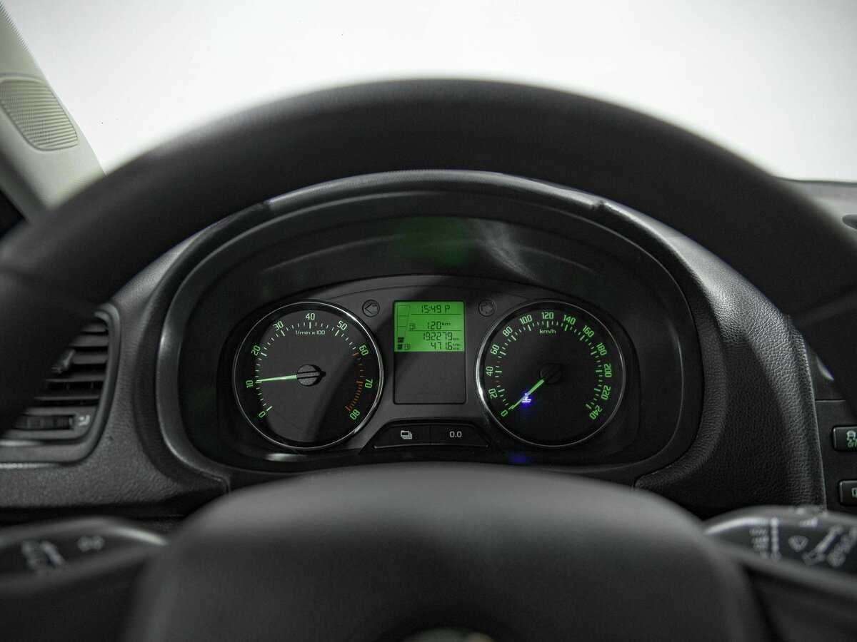 Шкода Фабия б/у, 2013, Автоматическая. Фото: #6