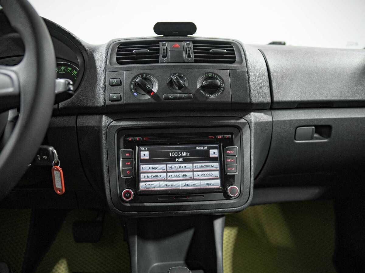 Шкода Фабия б/у, 2013, Автоматическая. Фото: #8