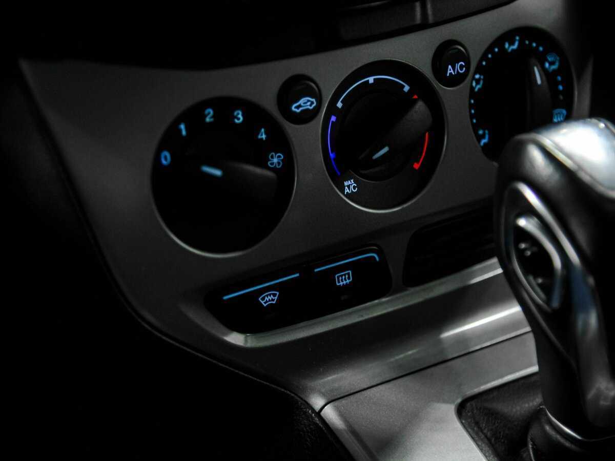 Форд Фокус б/у, 2012, Роботизированная. Фото: #9