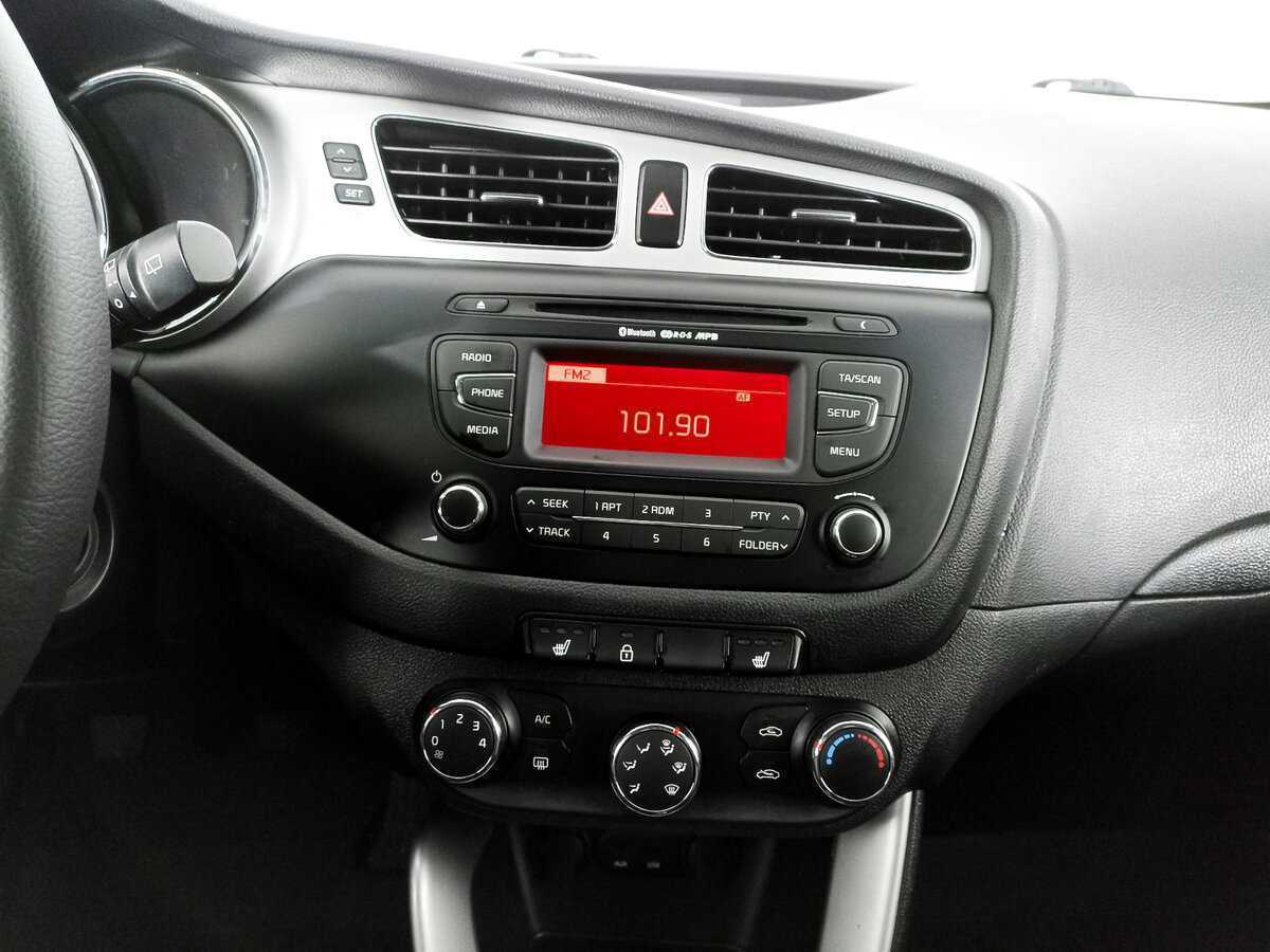 Киа Сид б/у, 2015, Механическая. Фото: #14