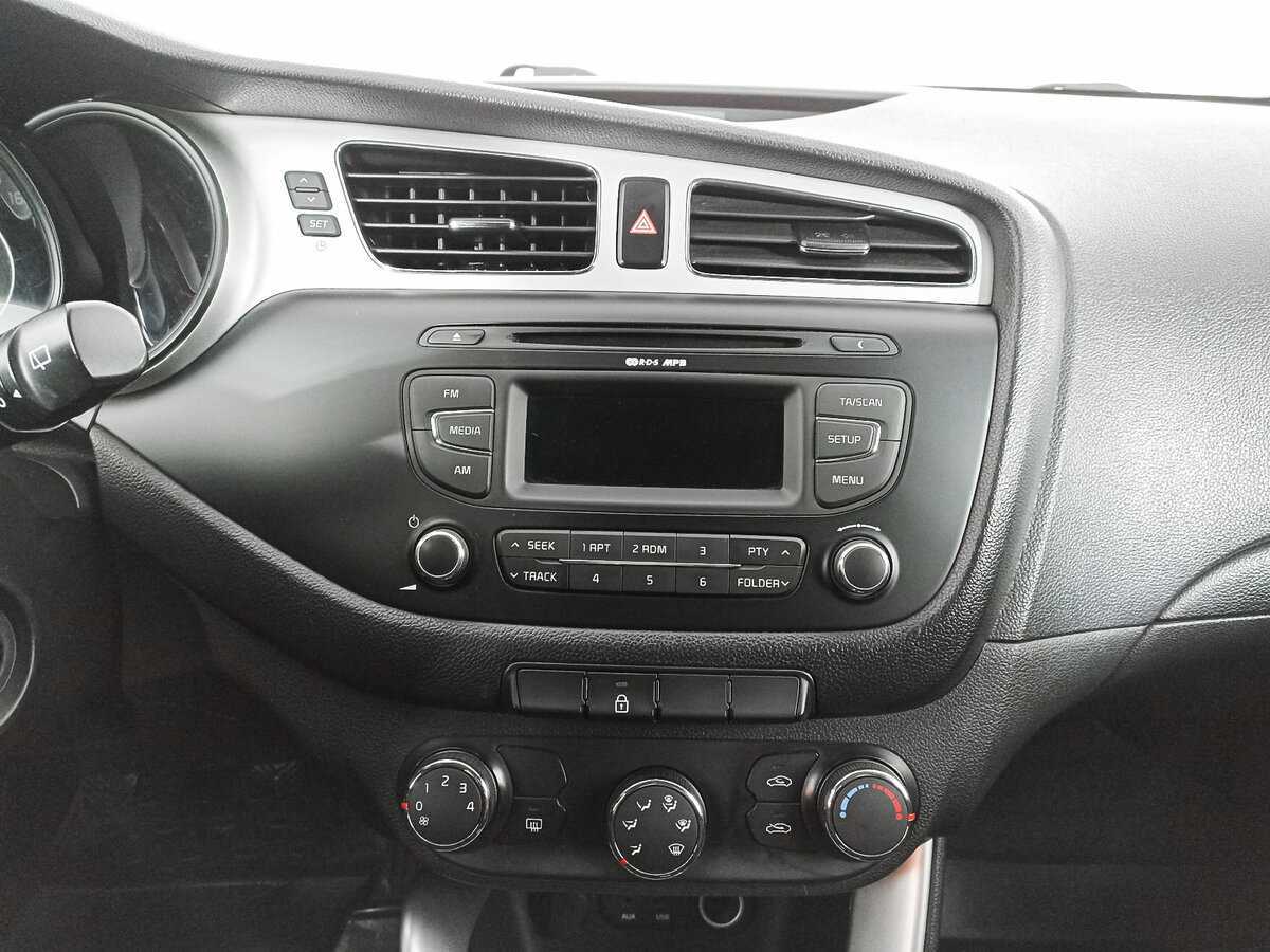 Киа Сид б/у, 2015, Механическая. Фото: #14