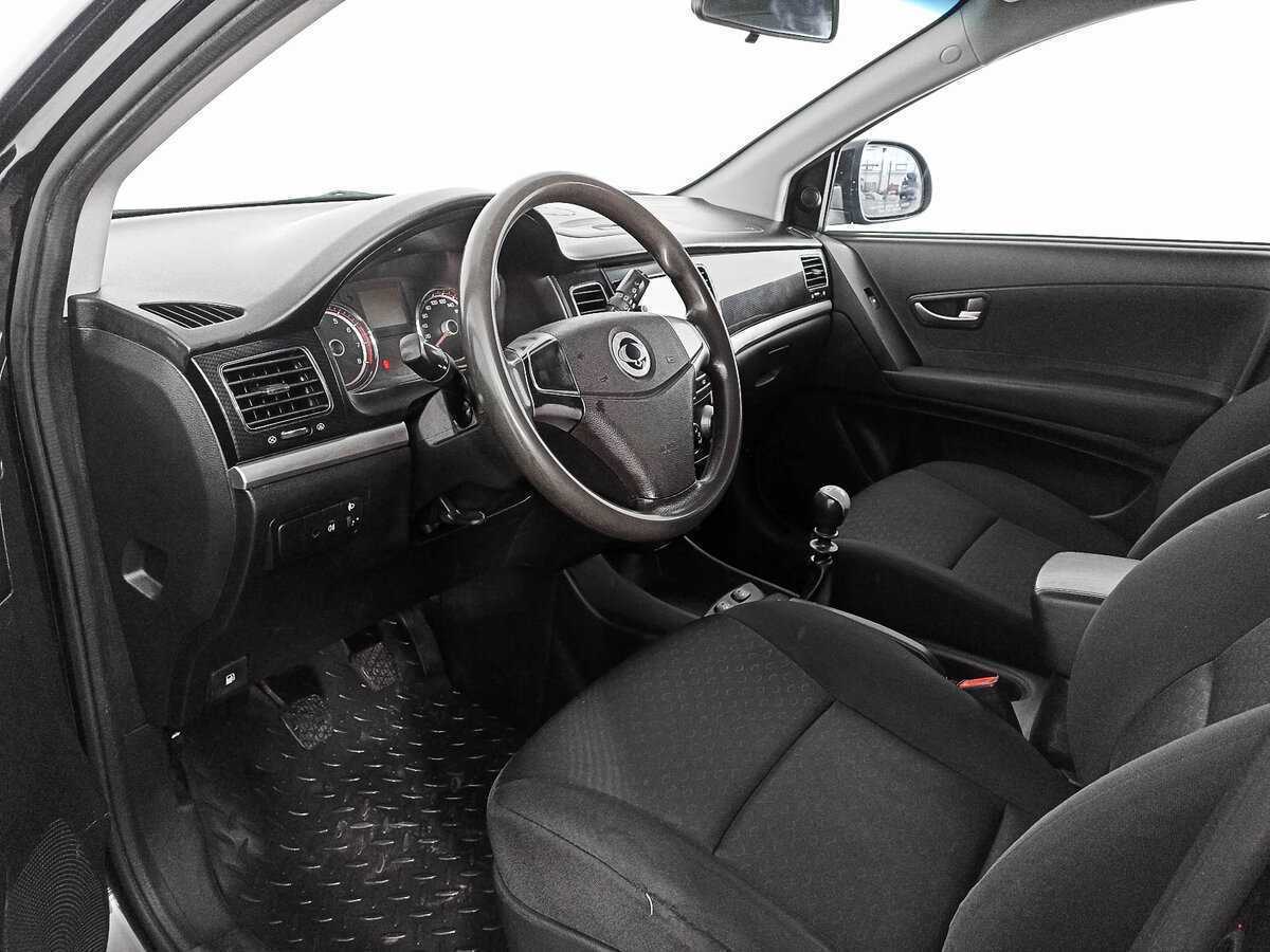 Сан-Ён Актион б/у, 2013, Механическая. Фото: #14