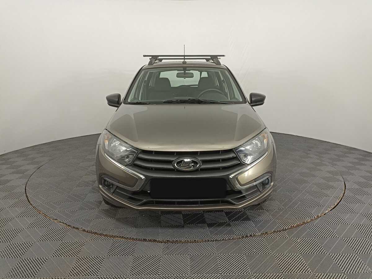 Лада (ВАЗ) Гранта б/у, 2020, Механическая. Фото: #1