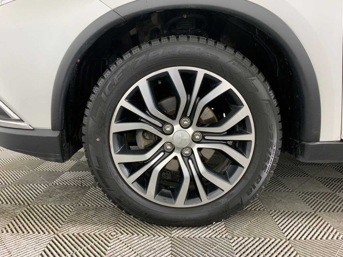 Митсубиши Оутлэндер б/у, 2016, Вариатор. Фото: #8