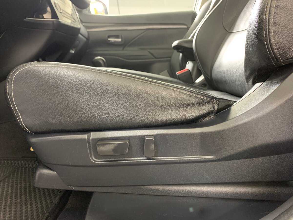 Митсубиши Оутлэндер б/у, 2016, Вариатор. Фото: #16