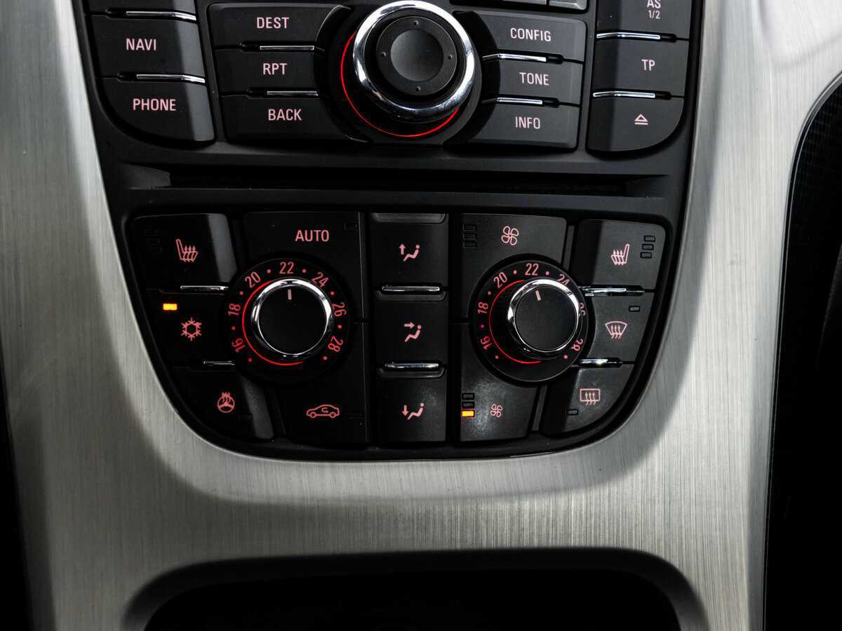 Опель Астра б/у, 2012, Механическая. Фото: #16