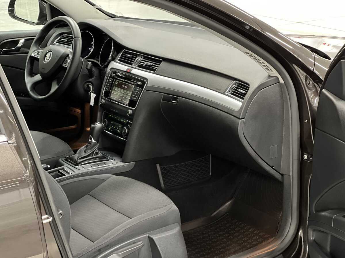 Шкода Суперб б/у, 2013, Роботизированная. Фото: #10