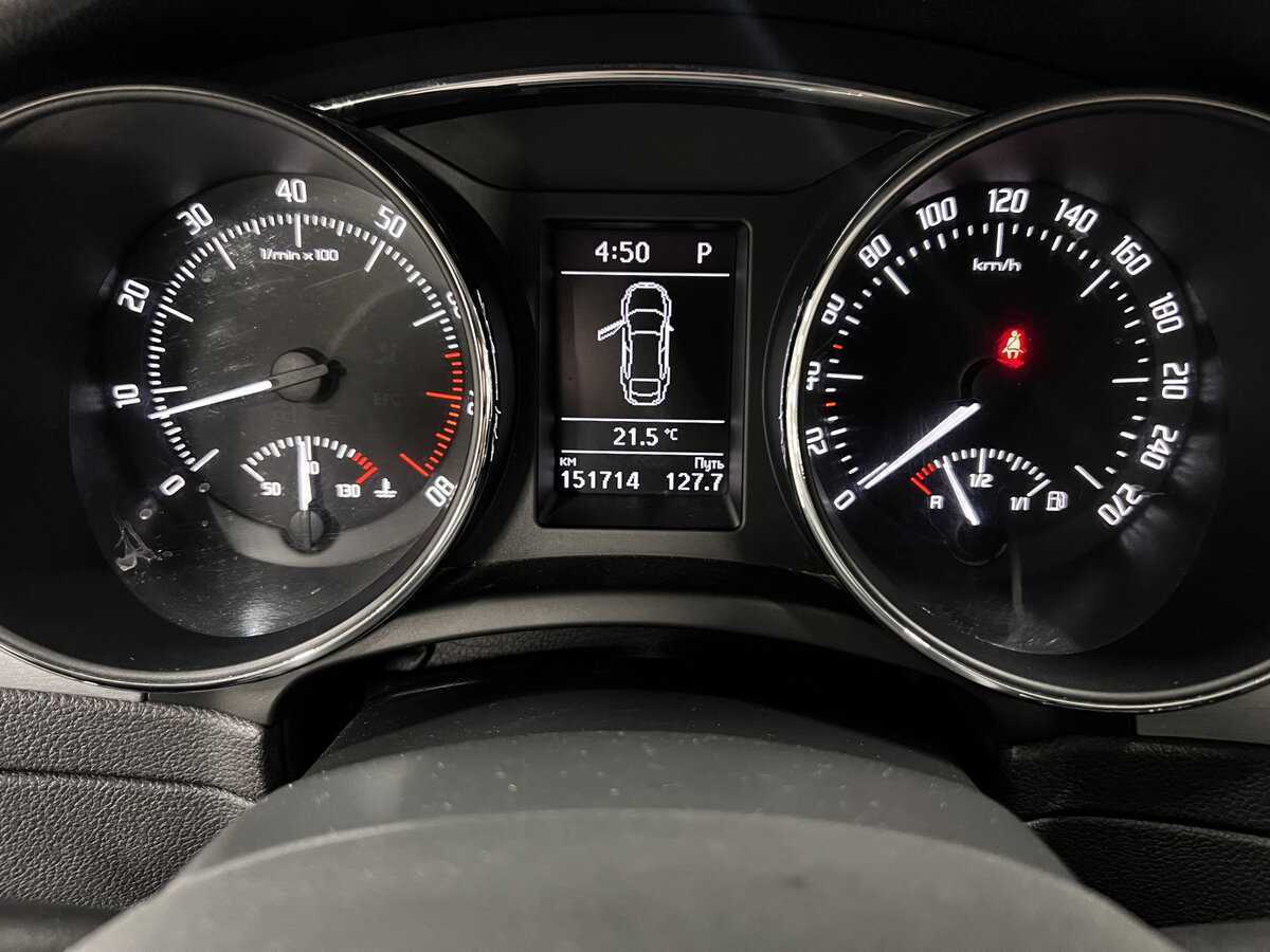 Шкода Суперб б/у, 2013, Роботизированная. Фото: #12