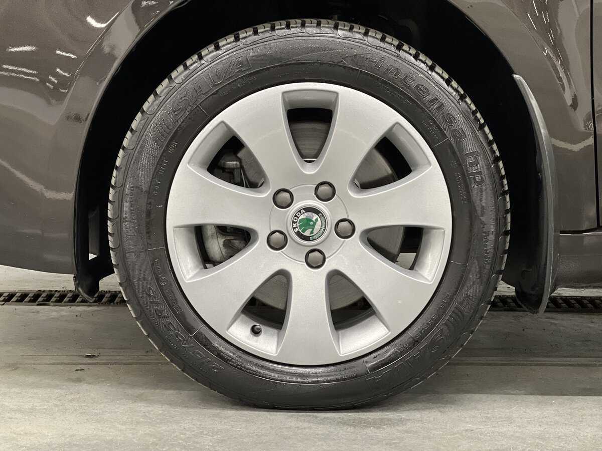 Шкода Суперб б/у, 2013, Роботизированная. Фото: #17