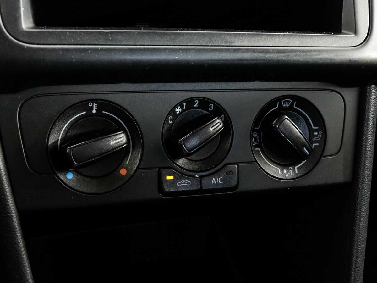 Фольксваген Поло б/у, 2018, Механическая. Фото: #11