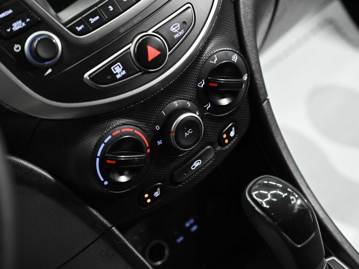 Хендай Солярис б/у, 2015, Автоматическая. Фото: #10