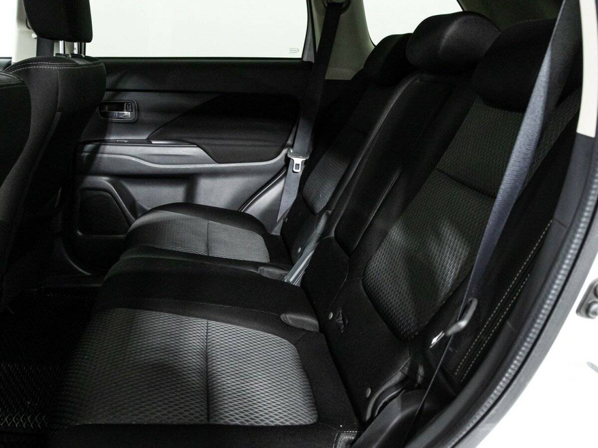 Митсубиши Оутлэндер б/у, 2016, Вариатор. Фото: #9