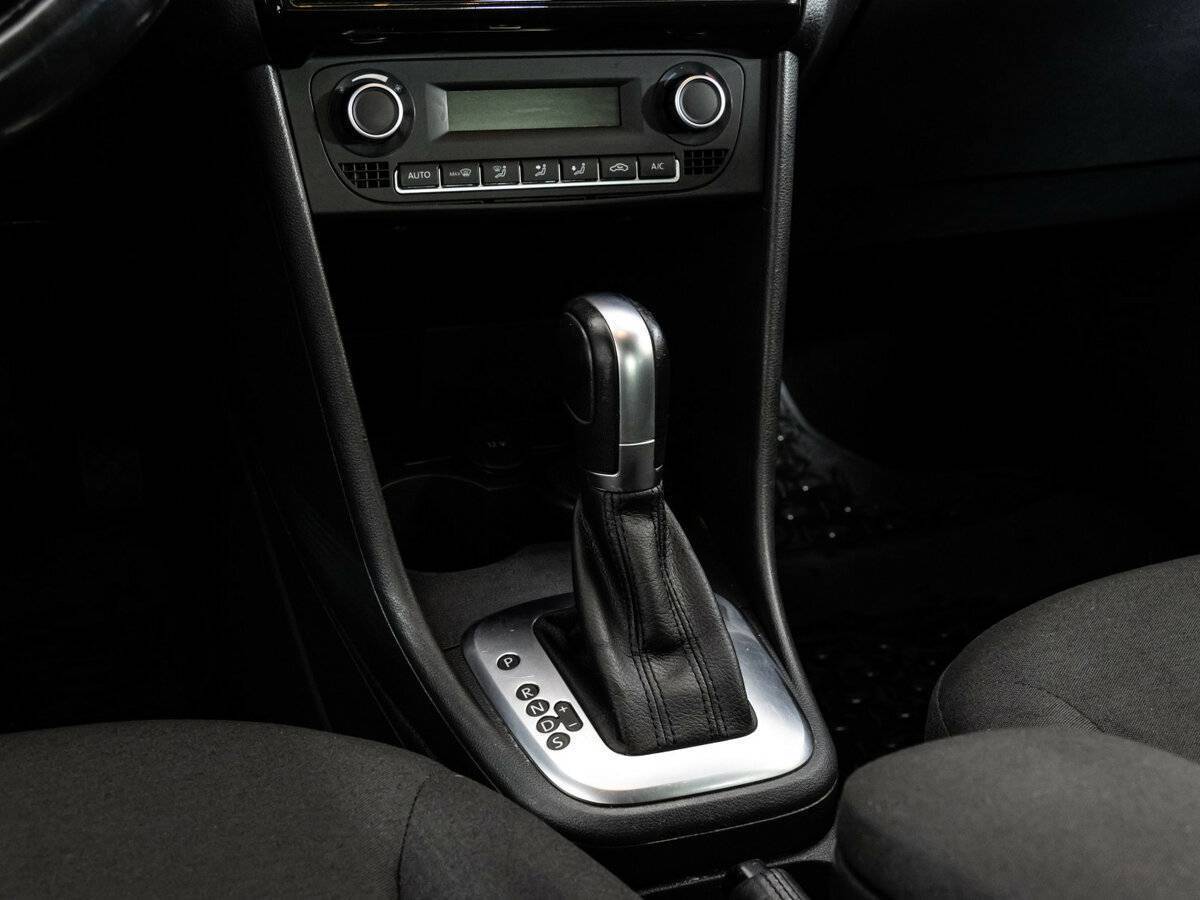 Фольксваген Поло б/у, 2017, Автоматическая. Фото: #9