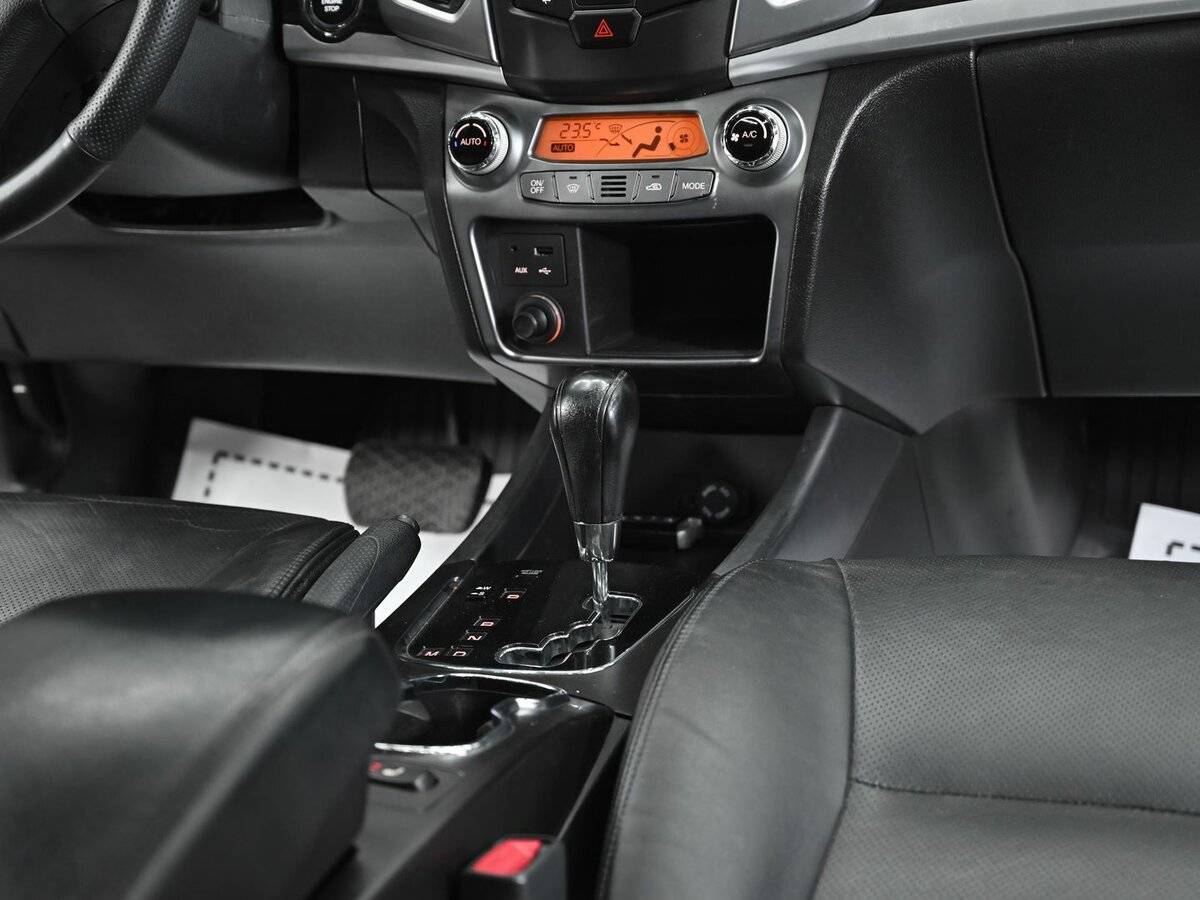 Сан-Ён Актион б/у, 2014, Автоматическая. Фото: #9