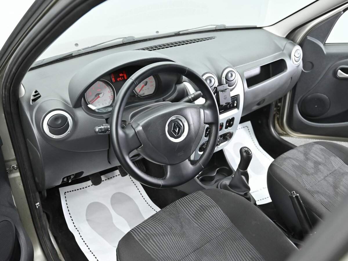 Рено Логан б/у, 2013, Механическая. Фото: #7