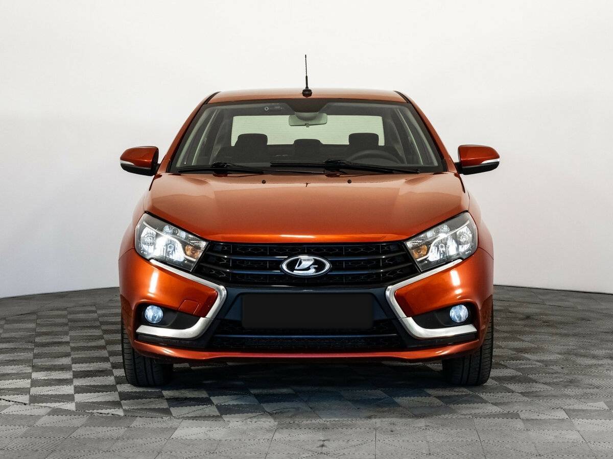 Лада (ВАЗ) Веста б/у, 2016, Механическая. Фото: #1