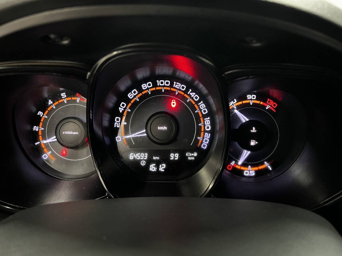 Лада (ВАЗ) Веста б/у, 2018, Механическая. Фото: #12