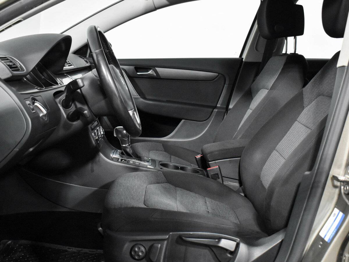 Фольксваген Пассат б/у, 2012, Роботизированная. Фото: #8