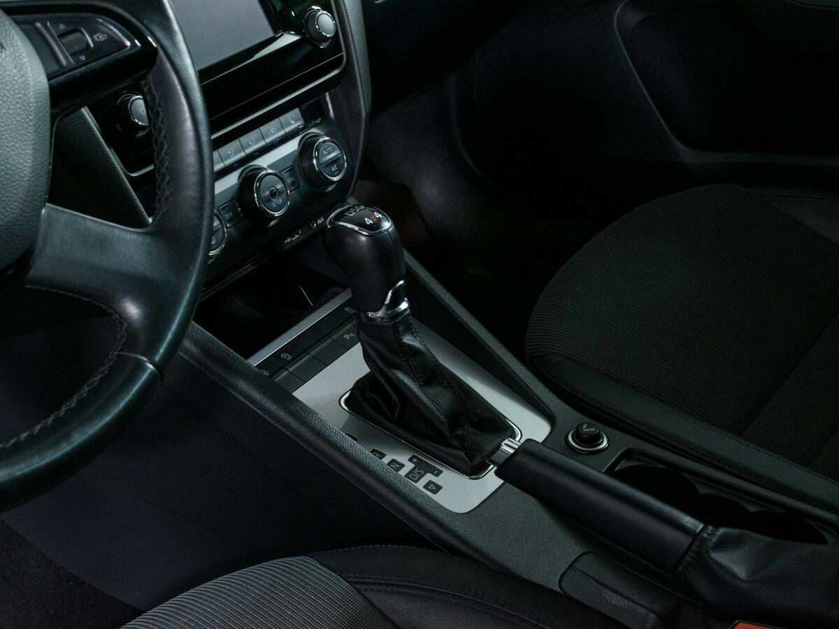 Шкода Октавия б/у, 2014, Роботизированная. Фото: #13