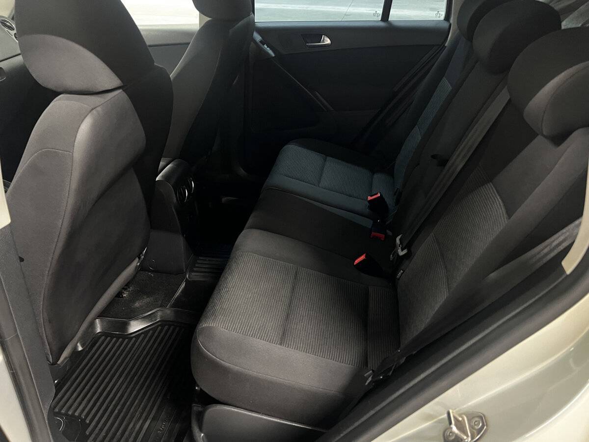 Фольксваген Тигуан б/у, 2012, Автоматическая. Фото: #11