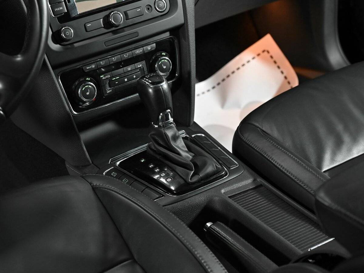 Шкода Суперб б/у, 2013, Роботизированная. Фото: #10