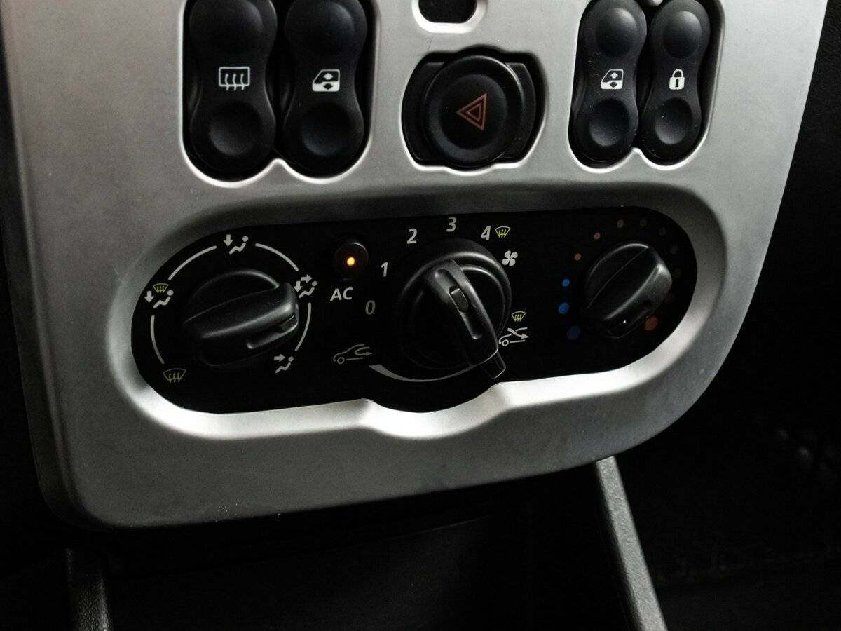 Лада (ВАЗ) Ларгус б/у, 2014, Механическая. Фото: #8