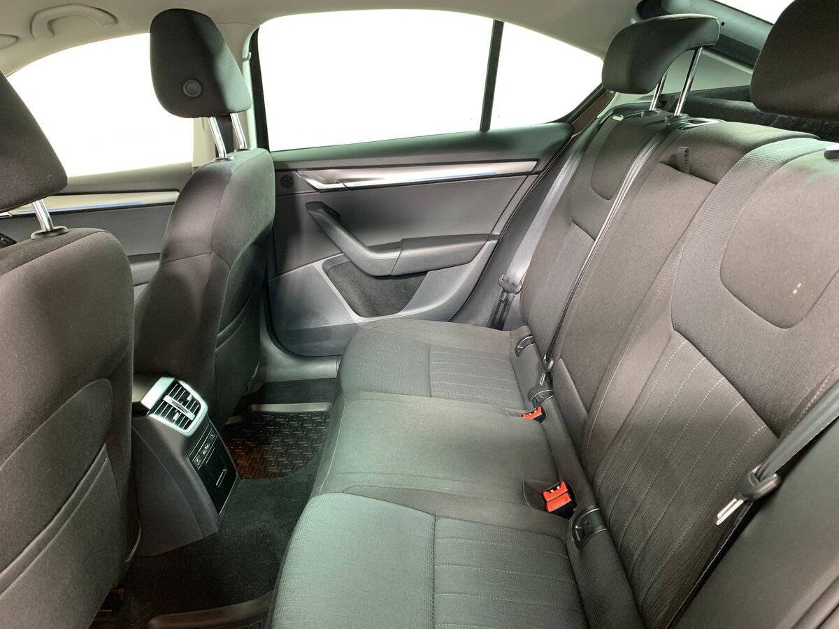 Шкода Октавия б/у, 2018, Роботизированная. Фото: #17