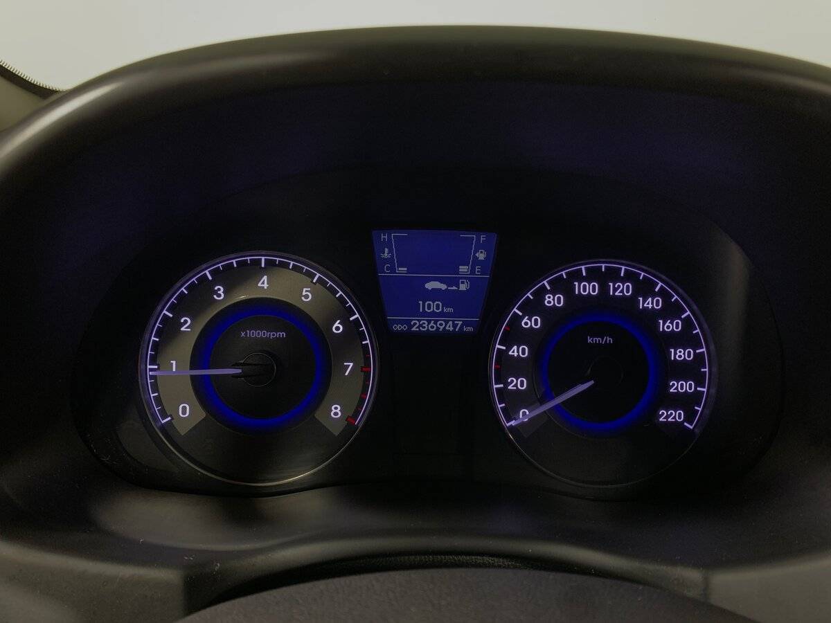 Хендай Солярис б/у, 2013, Механическая. Фото: #13