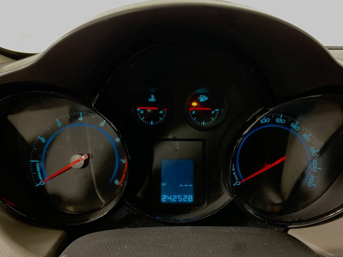 Шевроле Круз б/у, 2012, Механическая. Фото: #13