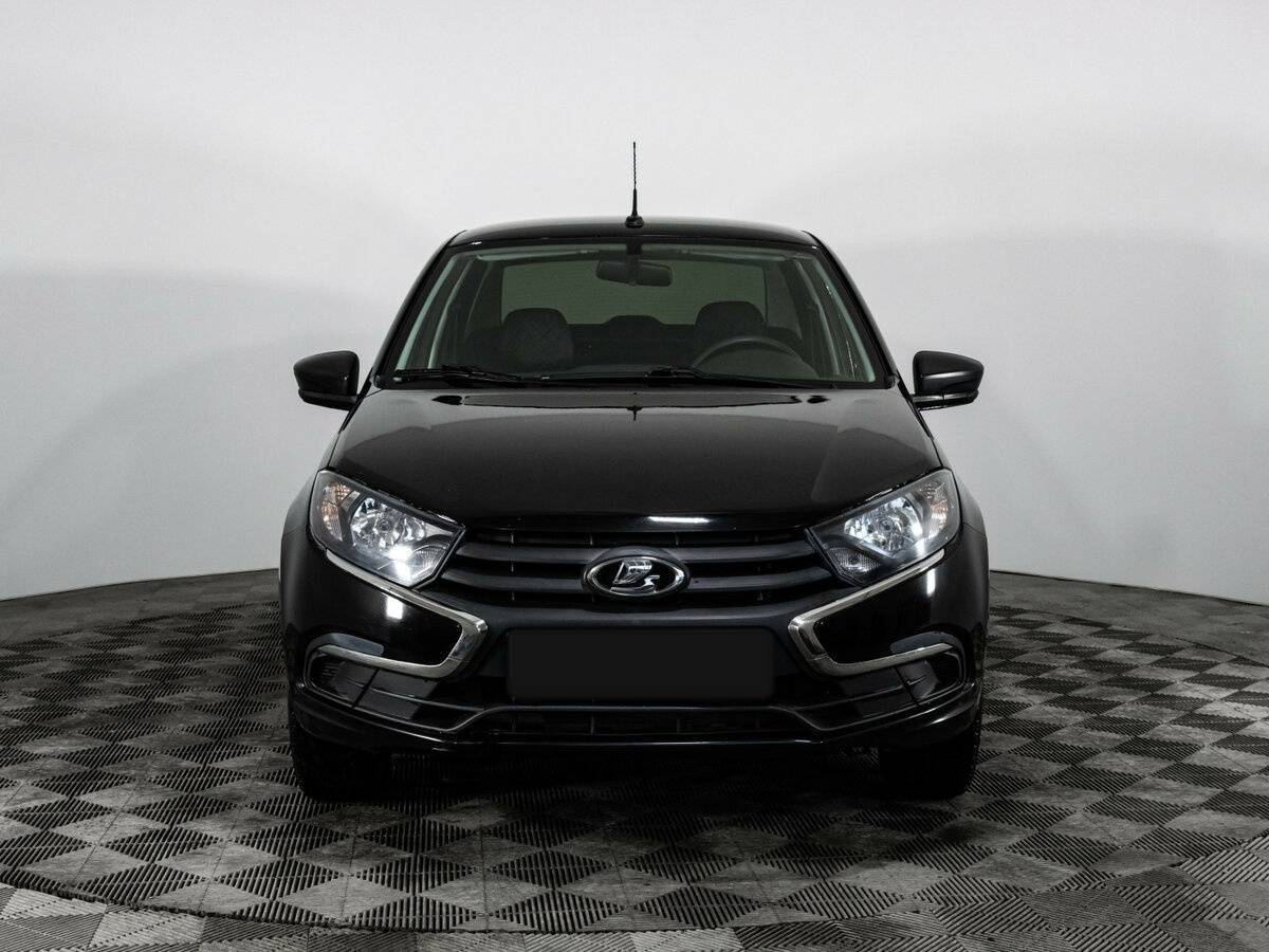 Лада (ВАЗ) Гранта б/у, 2020, Механическая. Фото: #1