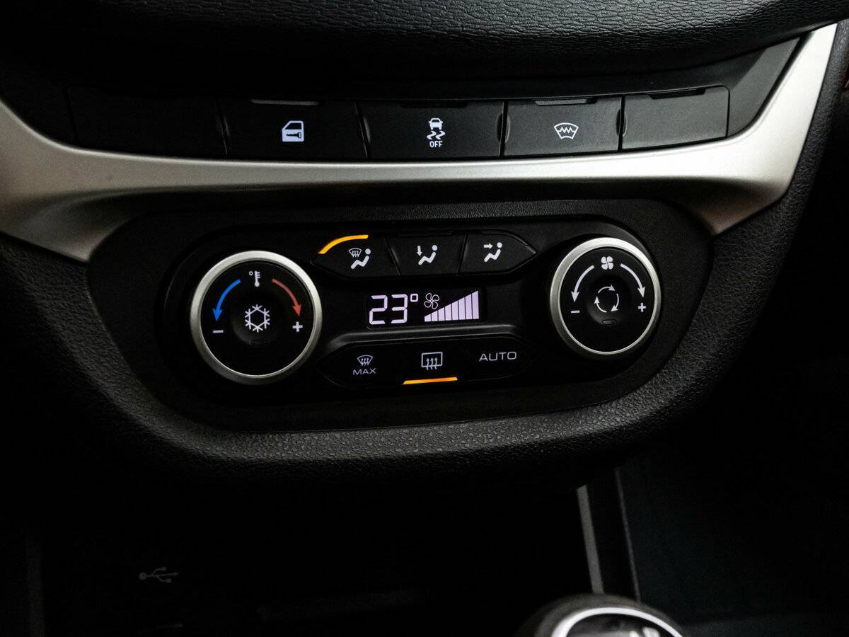 Лада (ВАЗ) Веста б/у, 2019, Роботизированная. Фото: #13