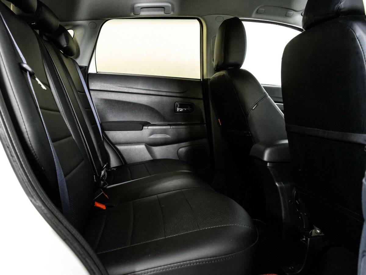 Митсубиши АС-Икс б/у, 2012, Механическая. Фото: #9