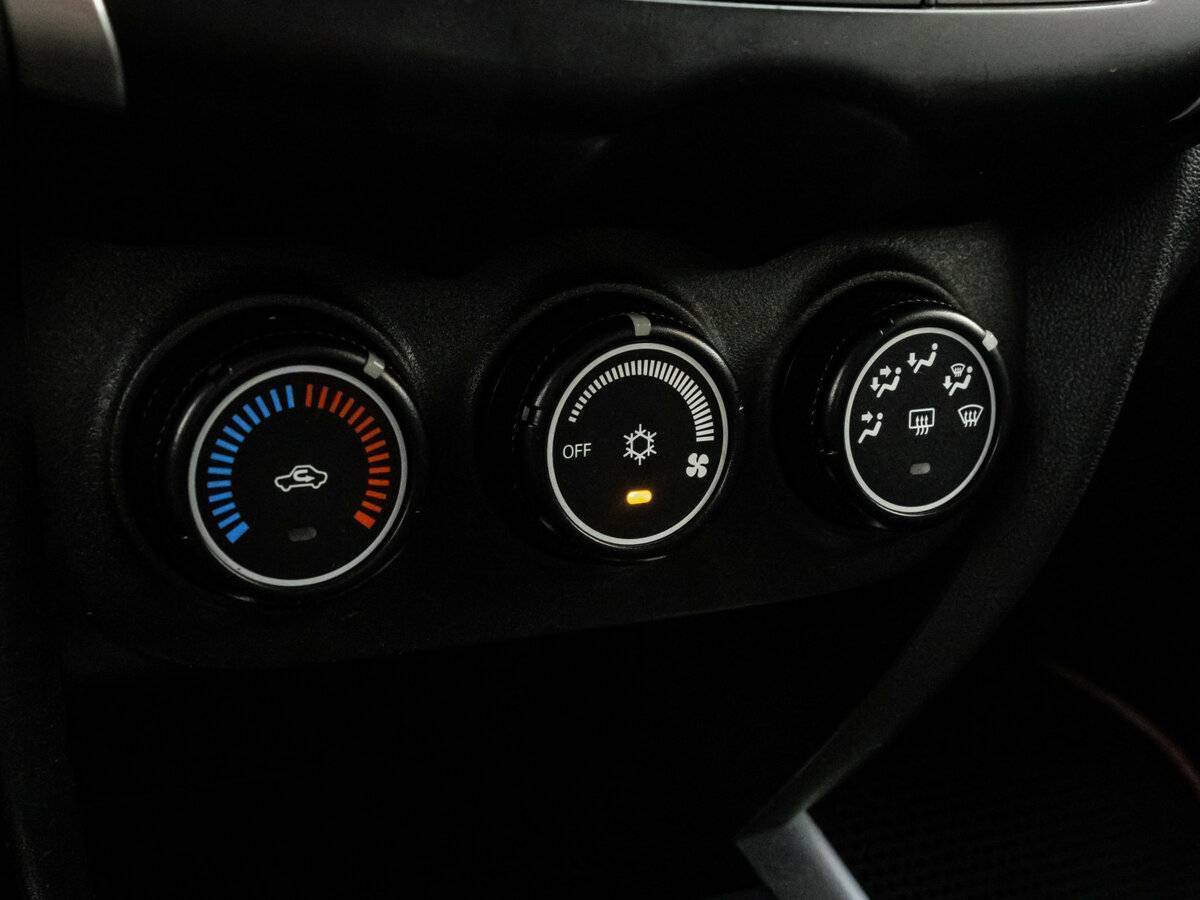 Митсубиши АС-Икс б/у, 2012, Механическая. Фото: #10